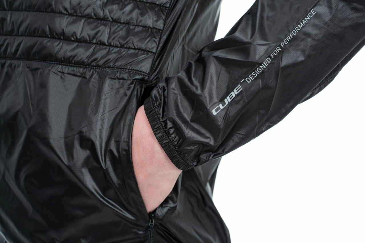 Cube Blackline Light Iso - Chaqueta Térmica Chaqueta Térmica | Bike-Discount 6 Cube Blackline Light Iso - Chaqueta Térmica Chaqueta Térmica | Bike-Discount - Imagen 6