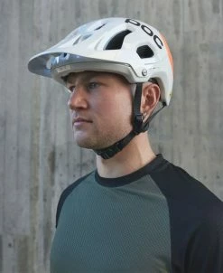 POC Tectal Race MIPS NFC - Casco MTB Cascos MTB | Bike-Discount -BICICLETAS Ventas POC Tectal Race MIPS NFC MTB Helm 10582 8043 Action 1 1280x1280